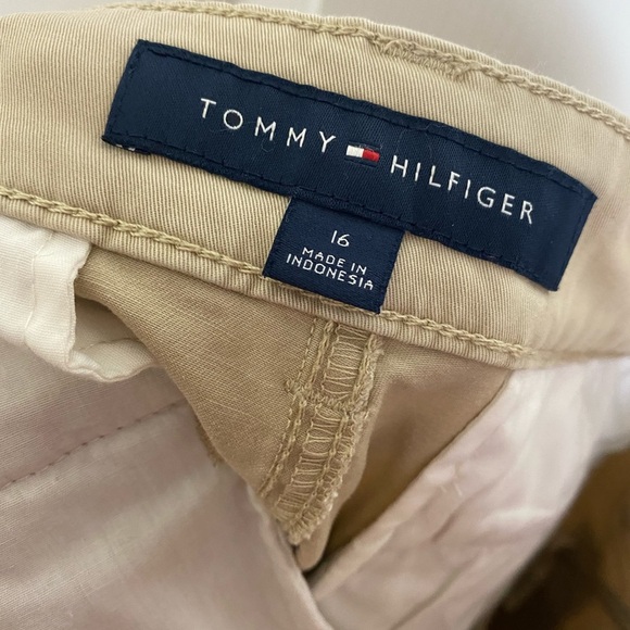 NWT Tommy Hilfiger Khaki Shorts Plus Size - Picture 4 of 5